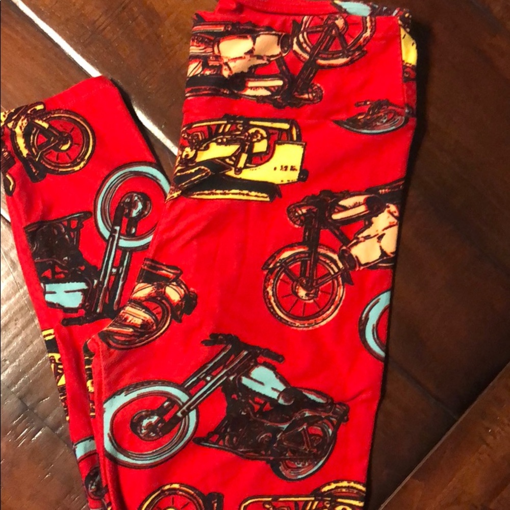 EUC LuLaRoe Moto Leggings O/S
